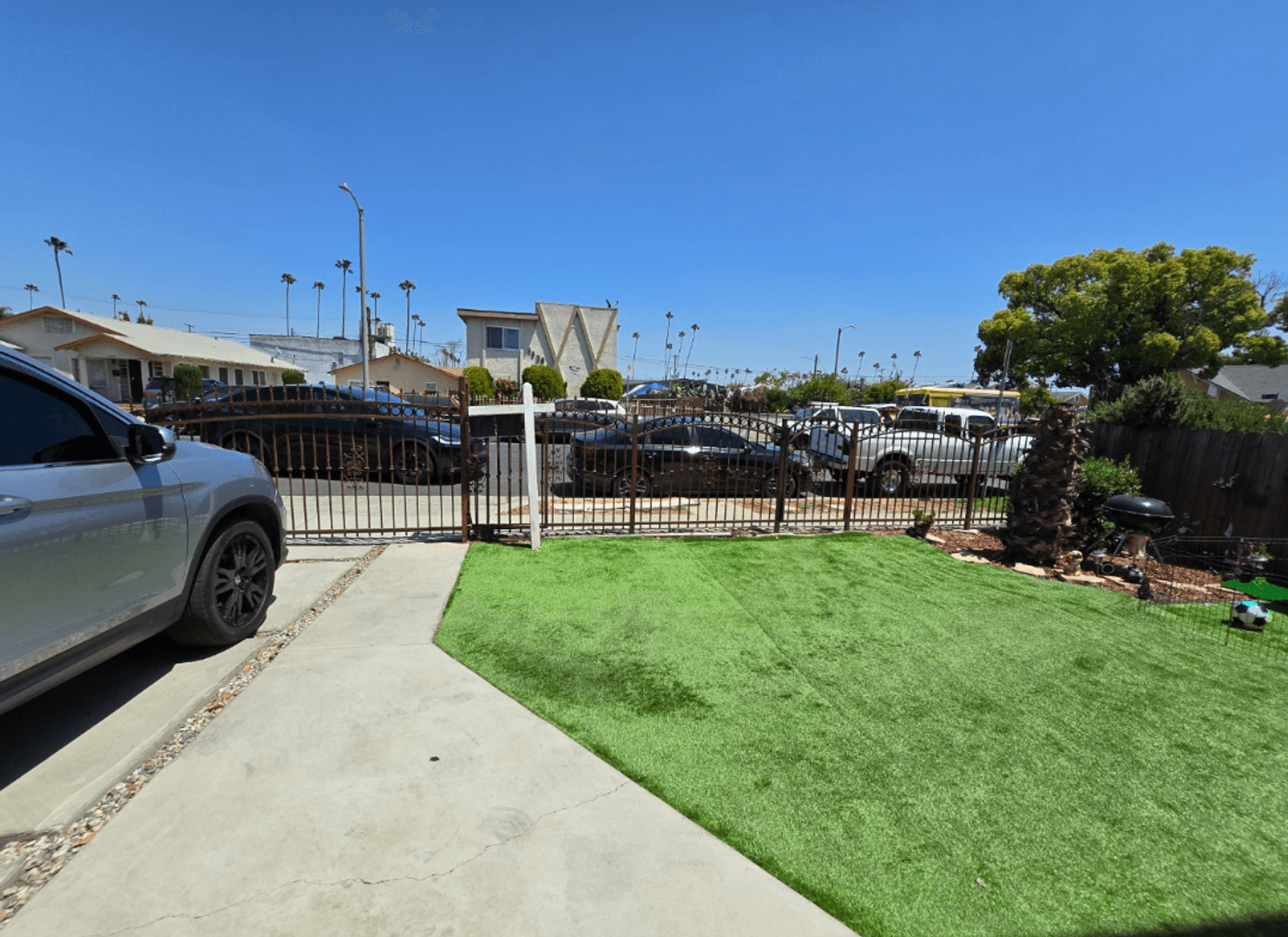 Los Angeles Apartment: 6629 Denver ave