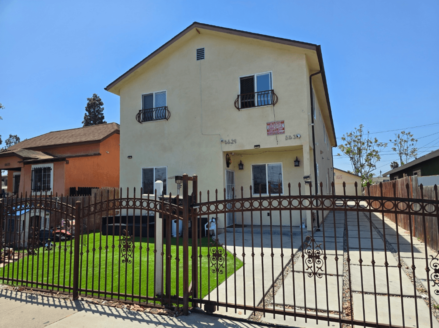 Los Angeles Apartment: 6629 Denver ave