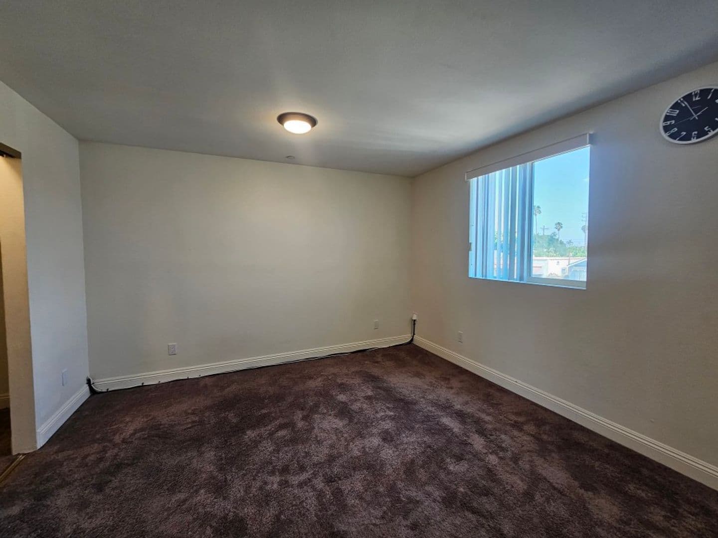 LOS ANGELES Apartment: 812 E 76th Pl