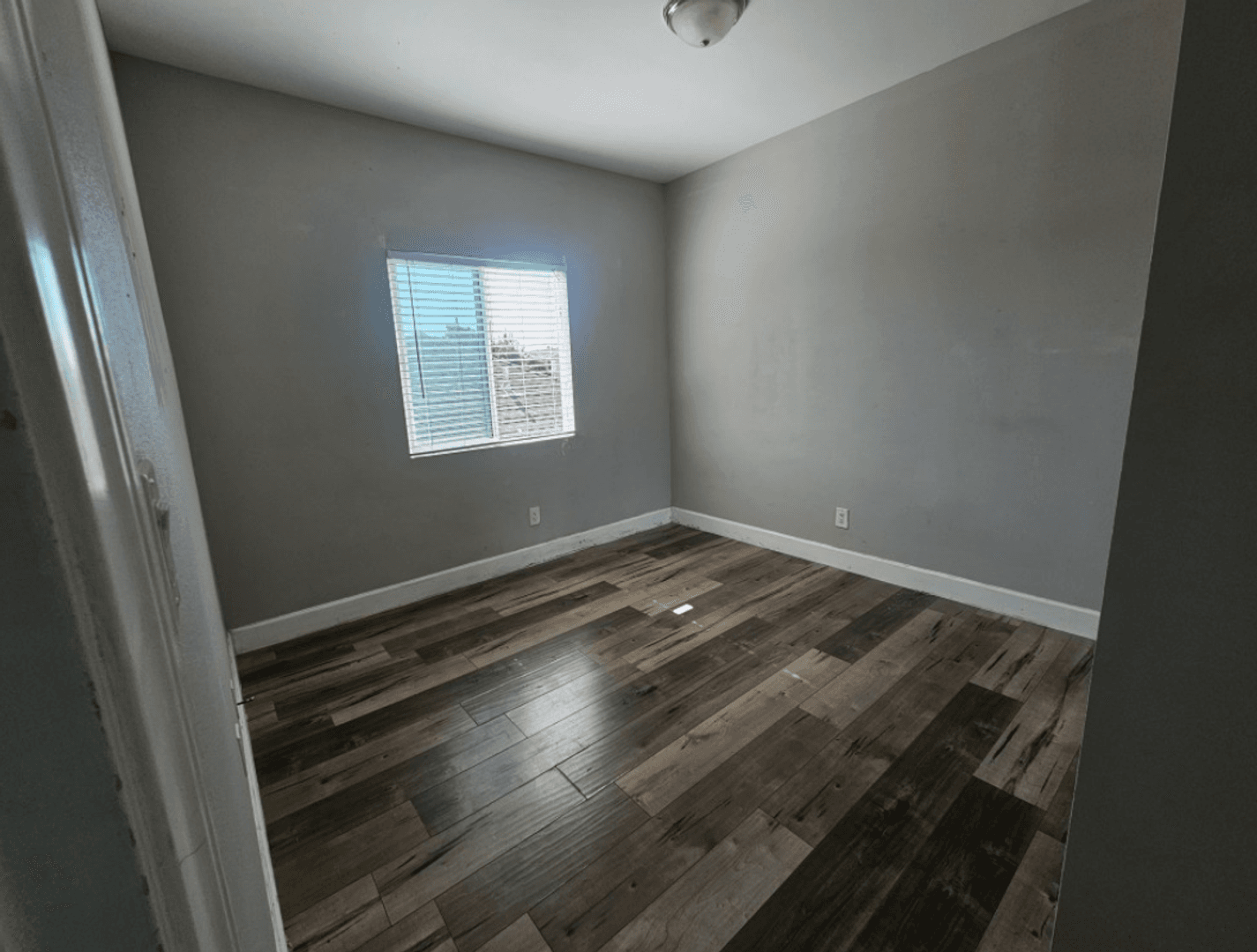 Los Angeles Apartment: 6629 Denver ave