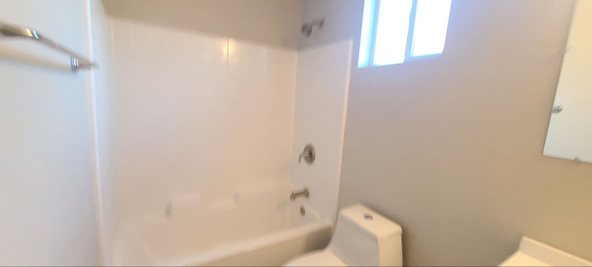 Los Angeles Apartment: 150 E 109th Pl