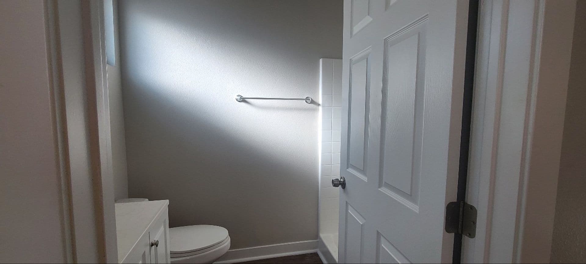 Los Angeles Apartment: 150 E 109th Pl