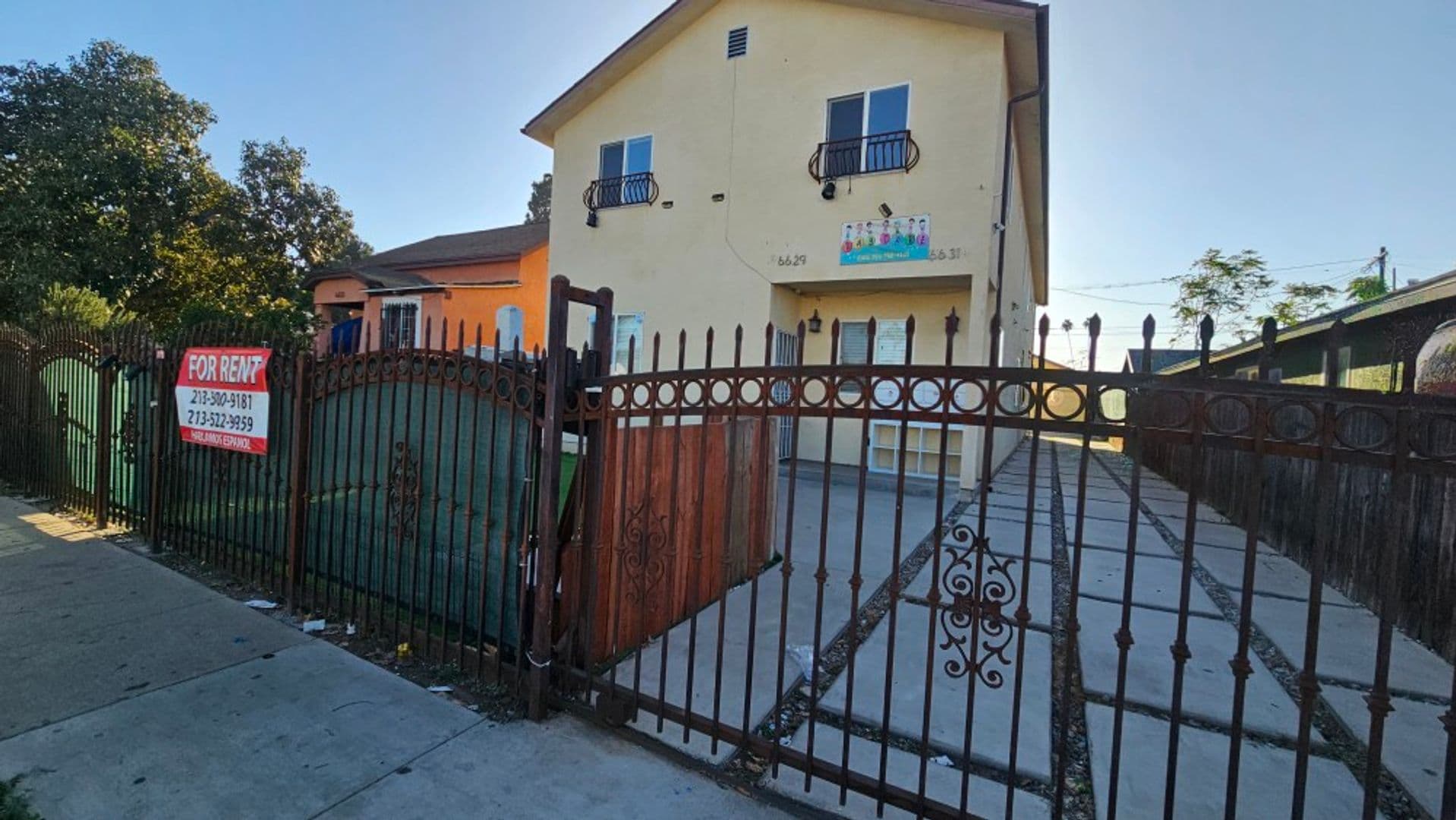 Los Angeles Apartment: 6629 Denver ave