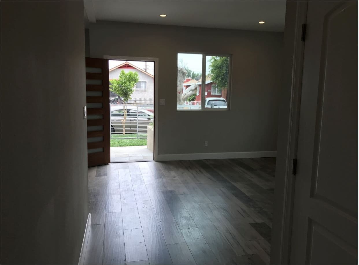 LOS ANGELES Apartment: 122 W 55TH ST