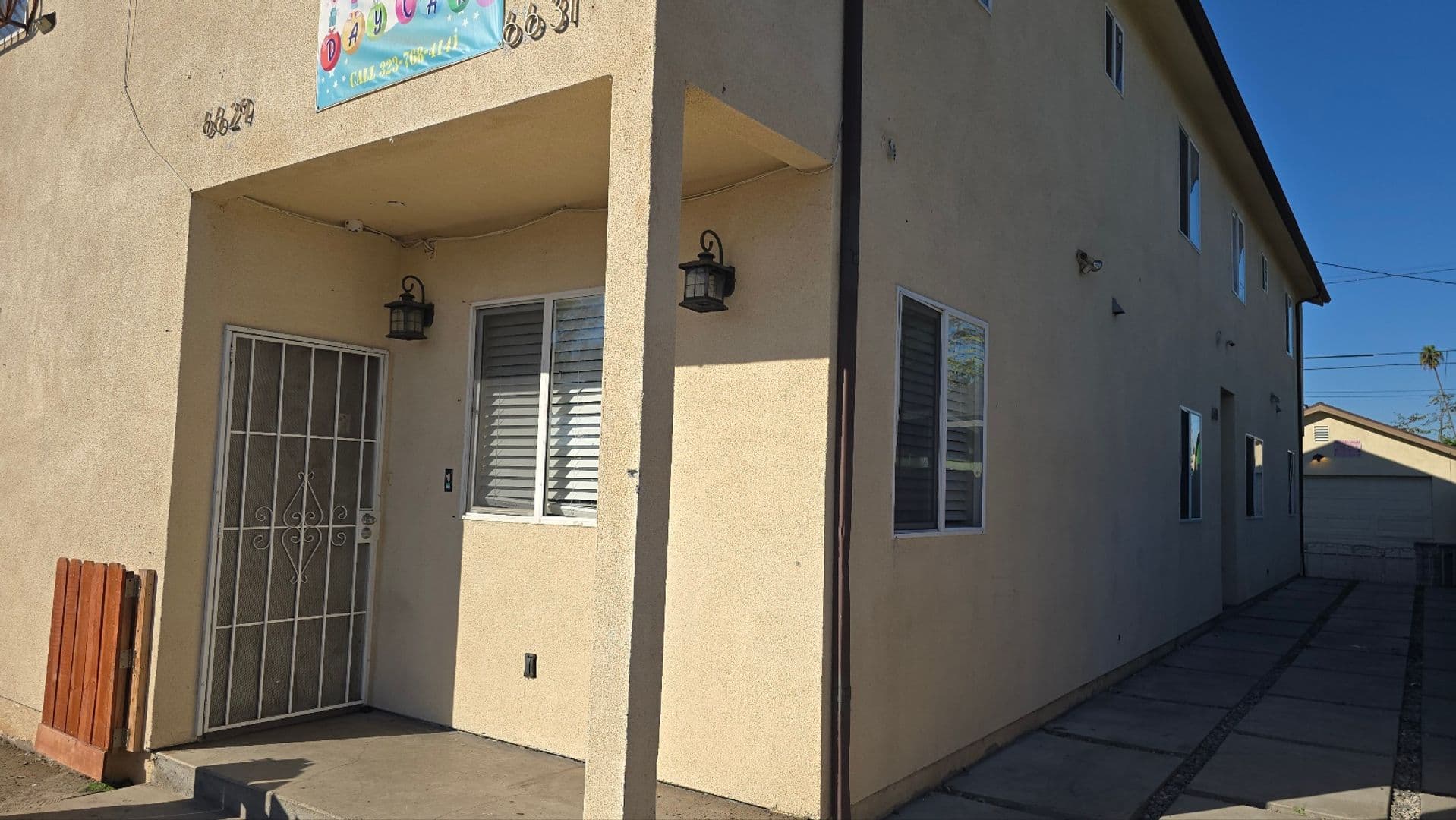 Los Angeles Apartment: 6629 Denver ave