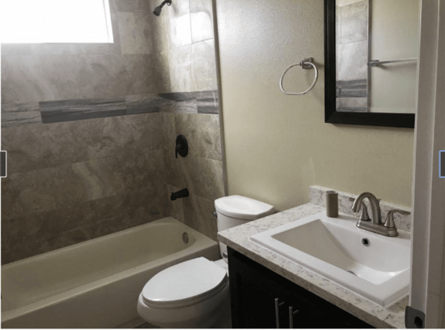 Los Angeles Apartment: 2022 E 74th St