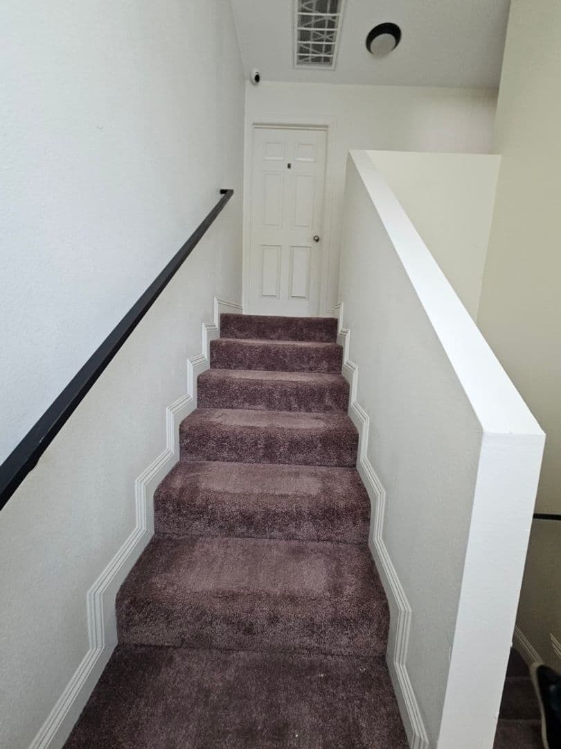 LOS ANGELES Apartment: 812 E 76th Pl
