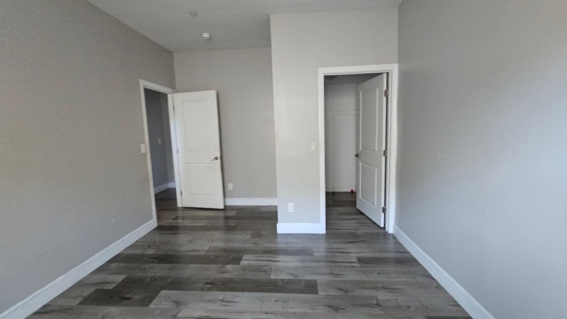 LOS ANGELES Apartment: 122 W 55TH ST