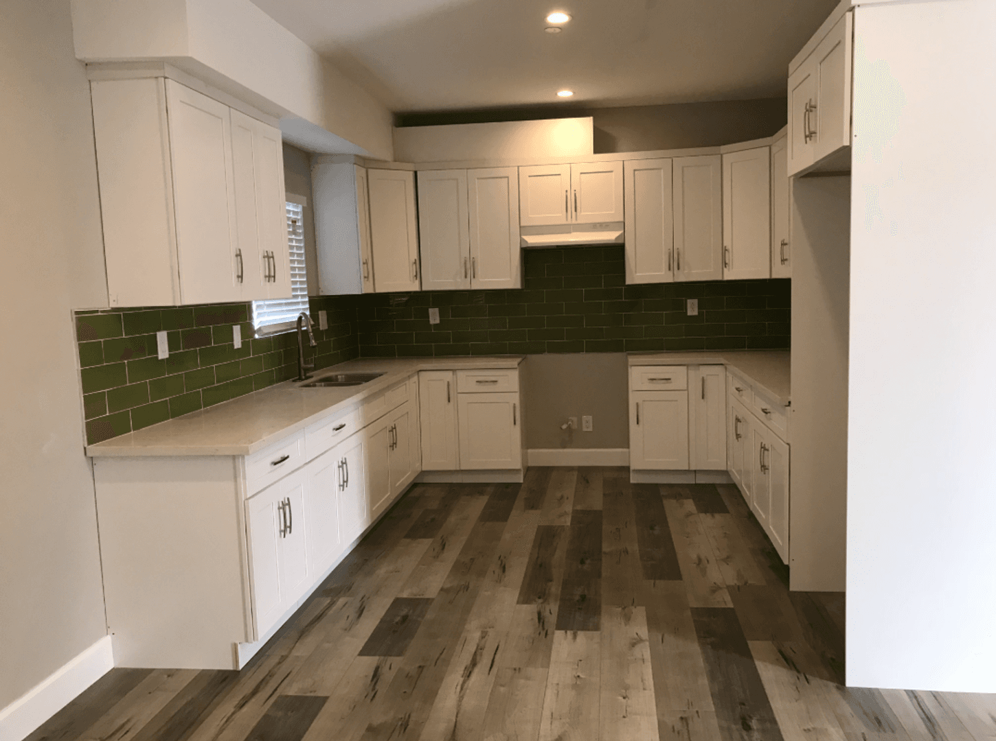 Los Angeles Apartment: 6629 Denver ave