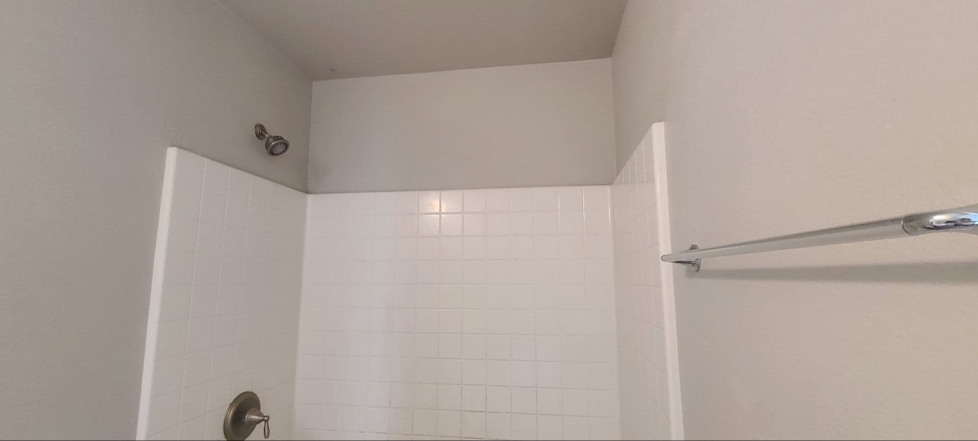 Los Angeles Apartment: 150 E 109th Pl