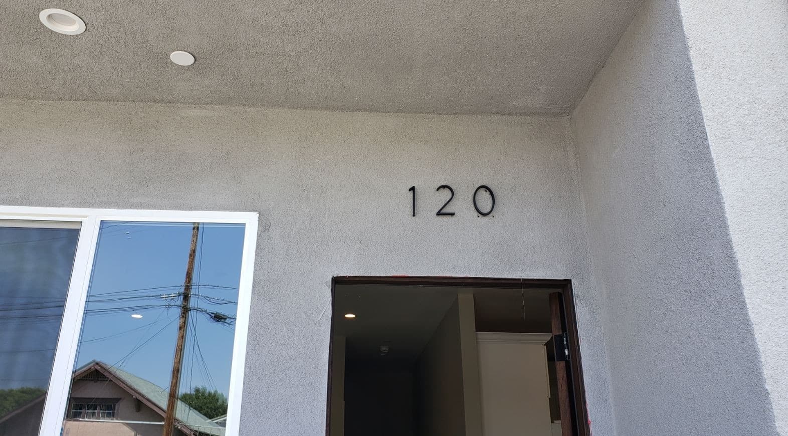 LOS ANGELES Apartment: 122 W 55TH ST