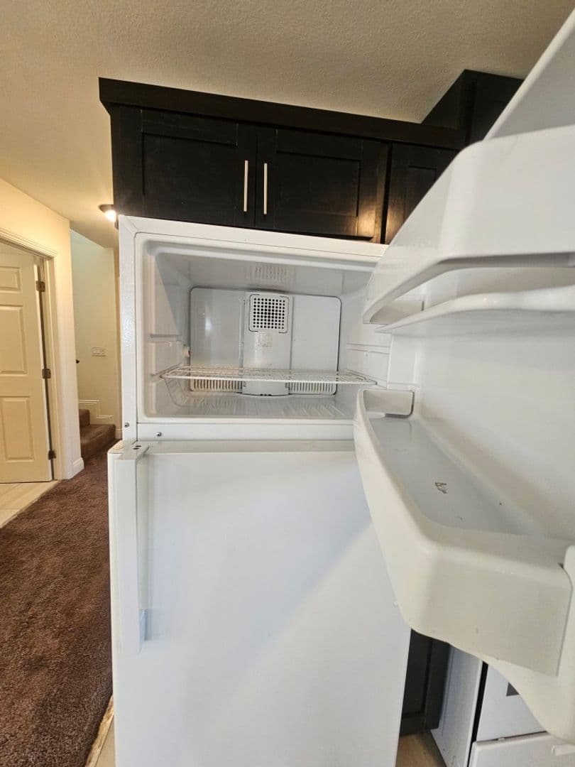 LOS ANGELES Apartment: 812 E 76th Pl