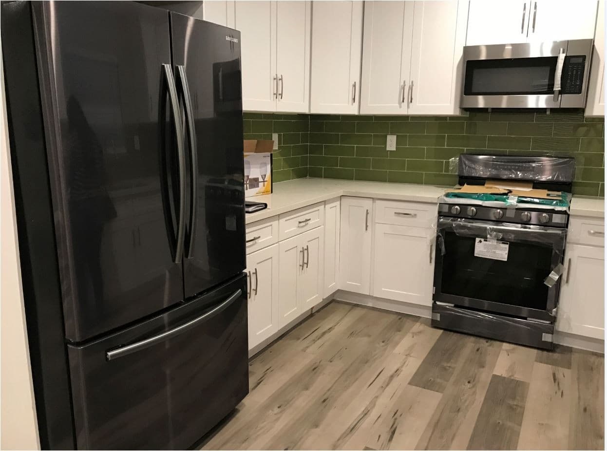 LOS ANGELES Apartment: 122 W 55TH ST
