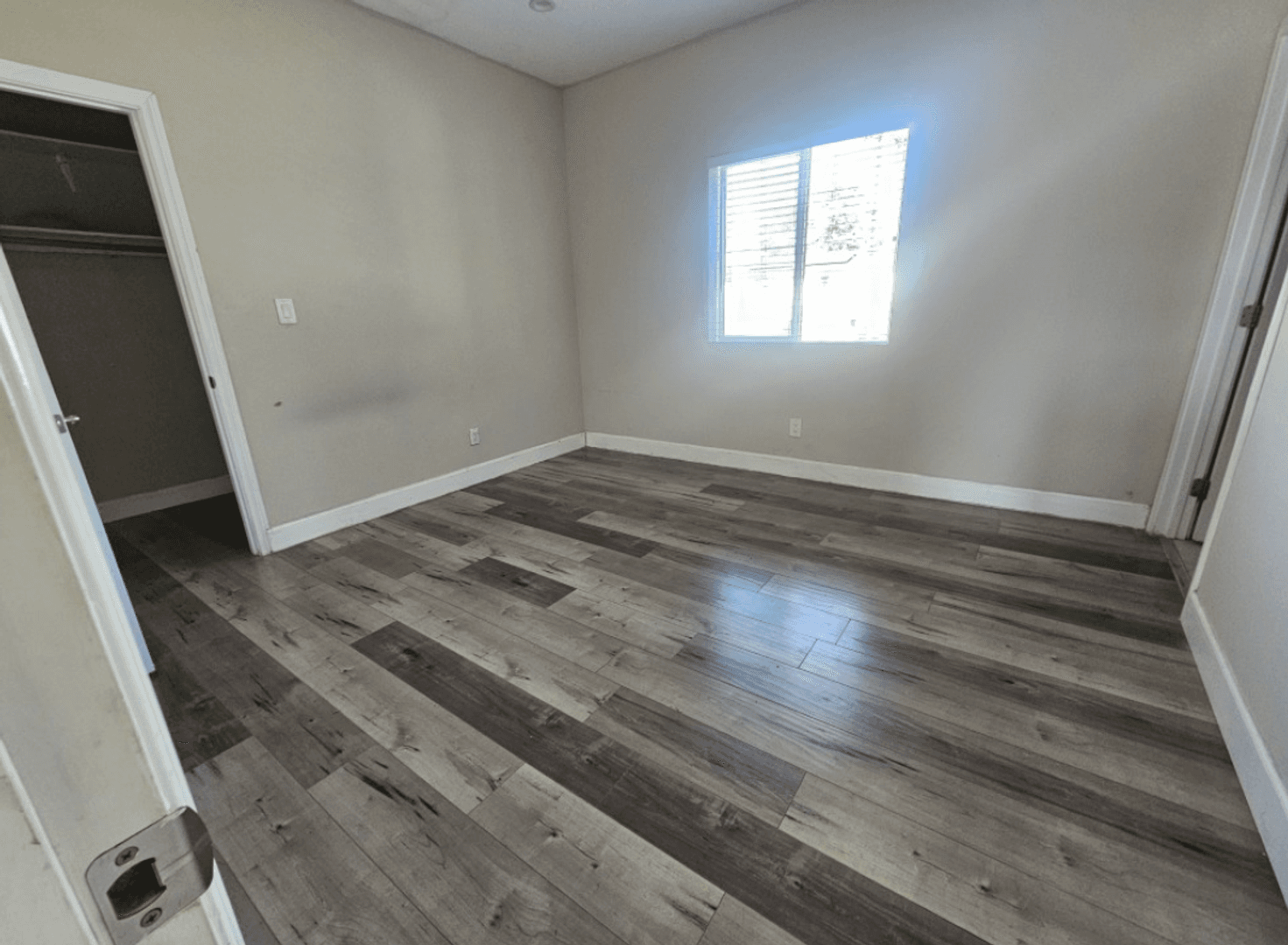 Los Angeles Apartment: 6629 Denver ave