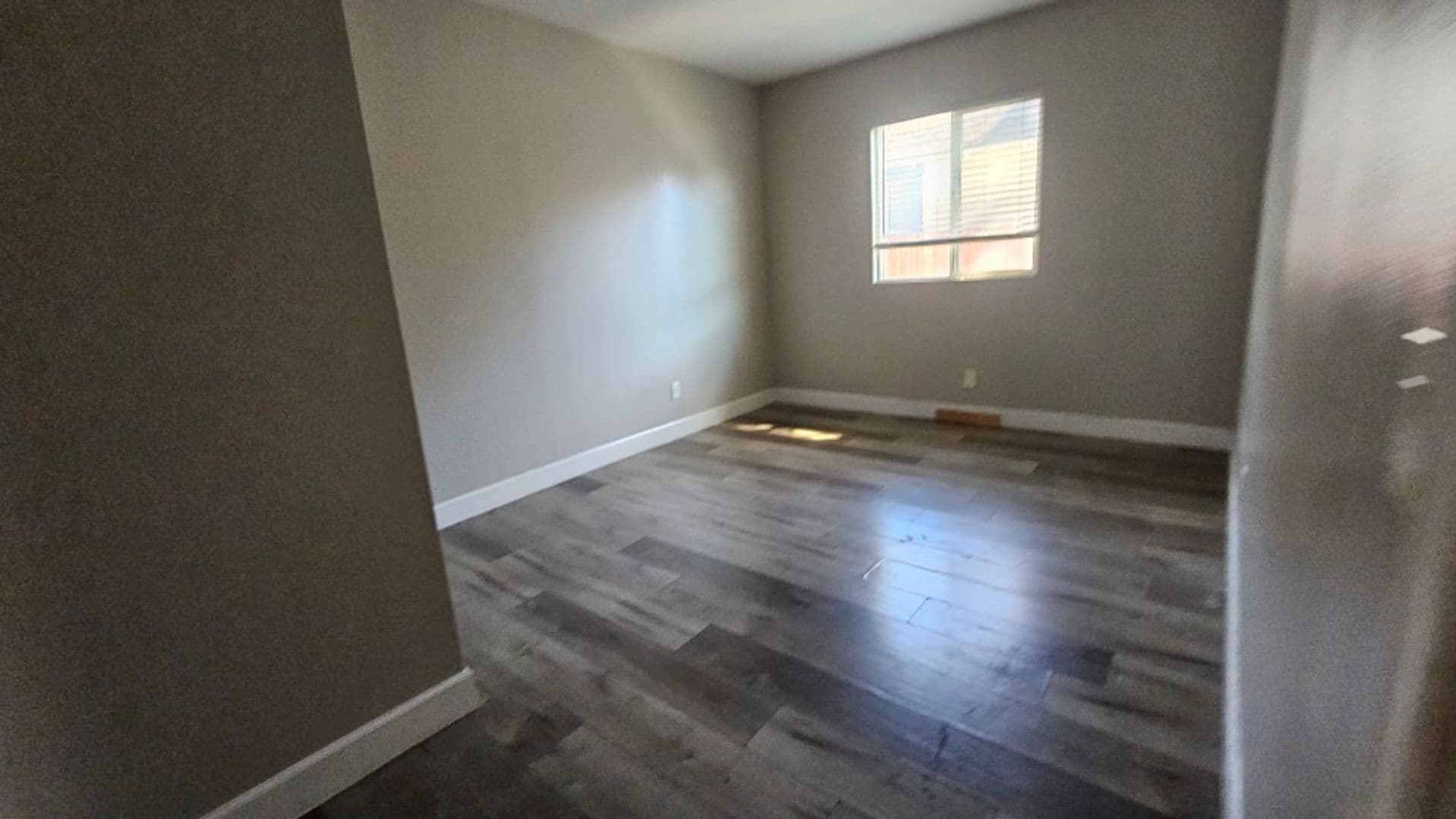 LOS ANGELES Apartment: 122 W 55TH ST