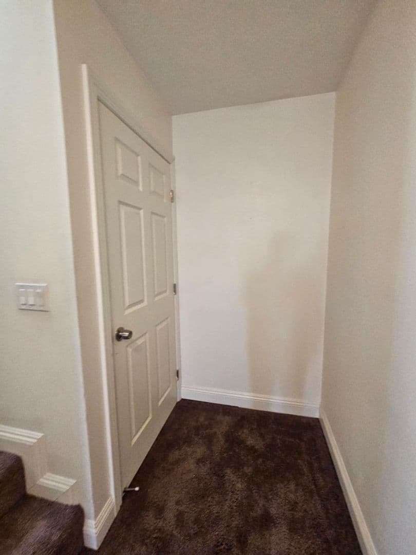 LOS ANGELES Apartment: 812 E 76th Pl