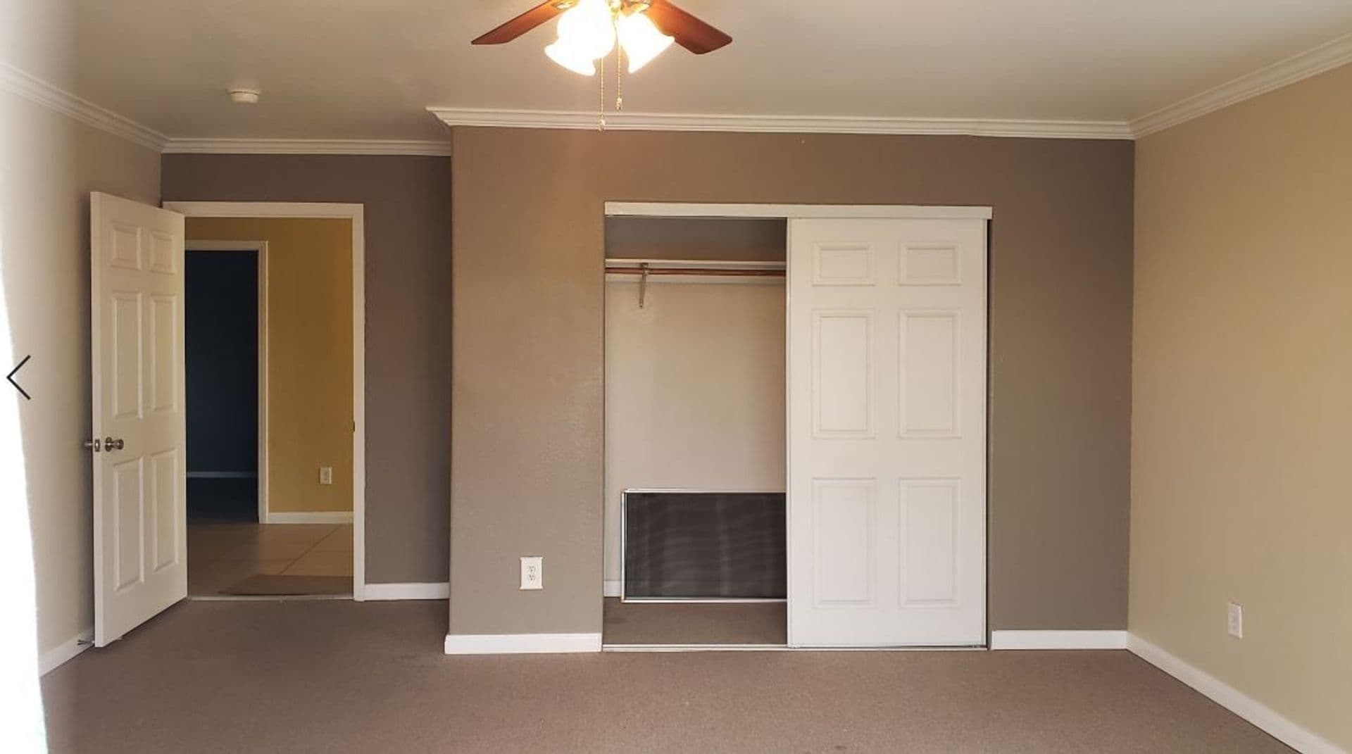 LOS ANGELES Apartment: 1319 E 59TH PL
