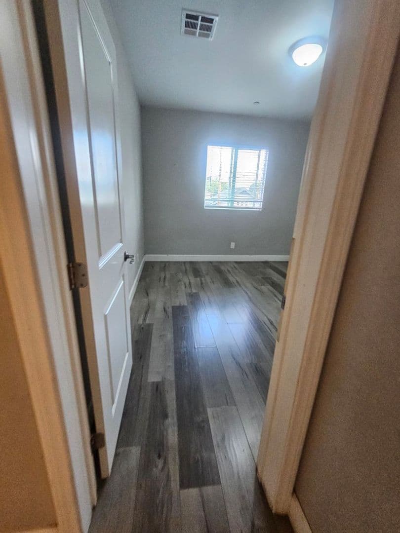LOS ANGELES Apartment: 122 W 55TH ST
