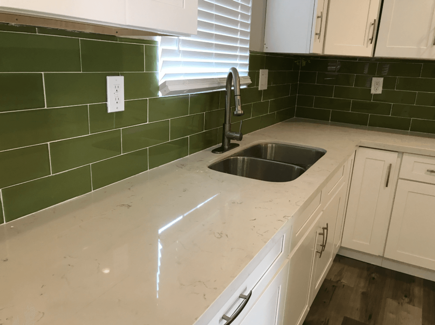 Los Angeles Apartment: 6629 Denver ave