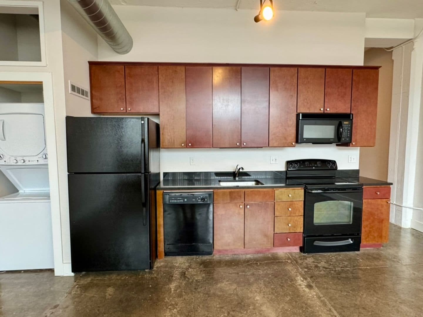 Des Moines Apartment: 110-112 10th Street