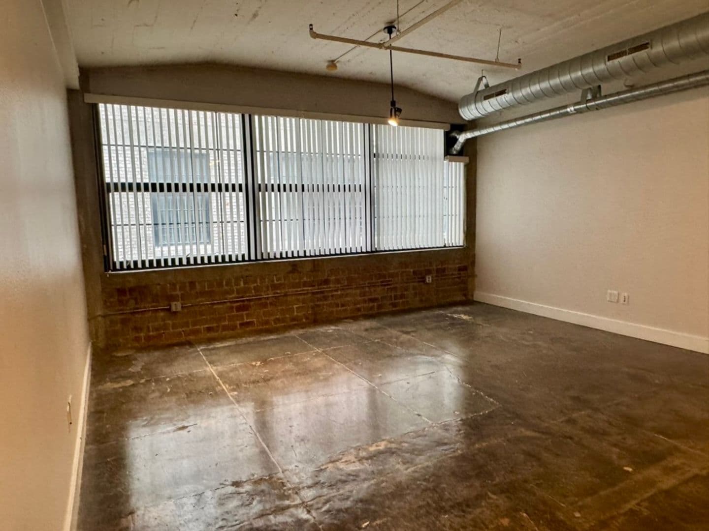 Des Moines Apartment: 110-112 10th Street