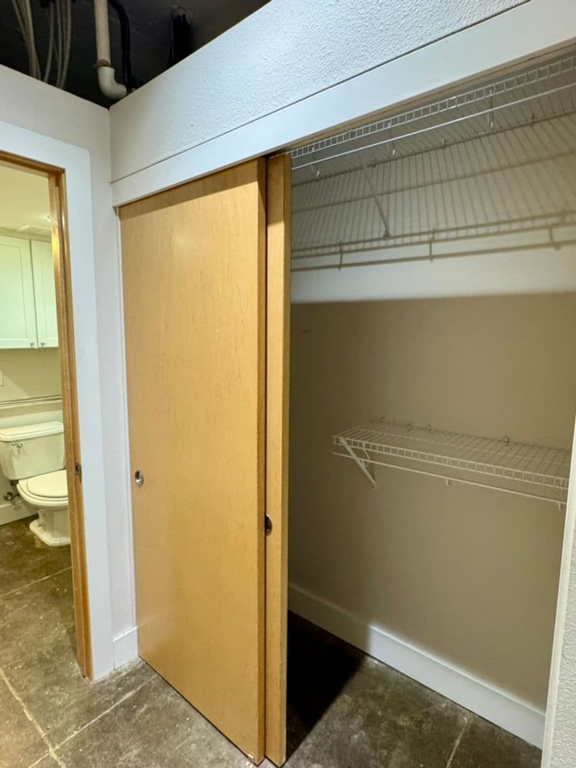 Des Moines Apartment: 110-112 10th Street