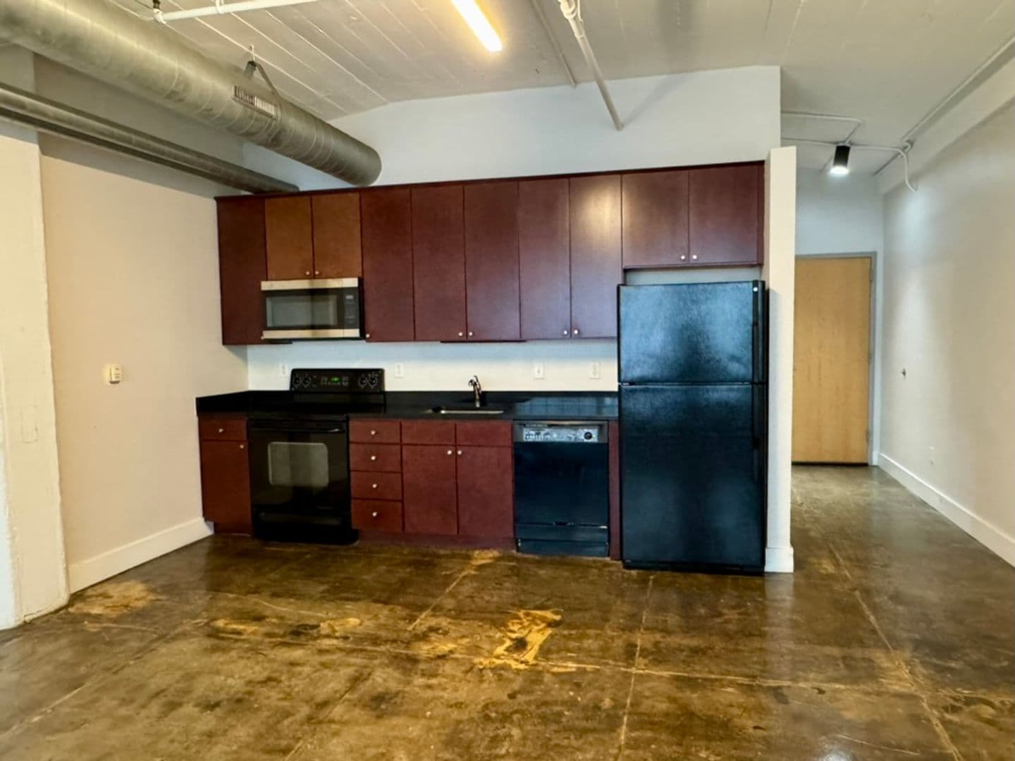 Des Moines Apartment: 110-112 10th Street