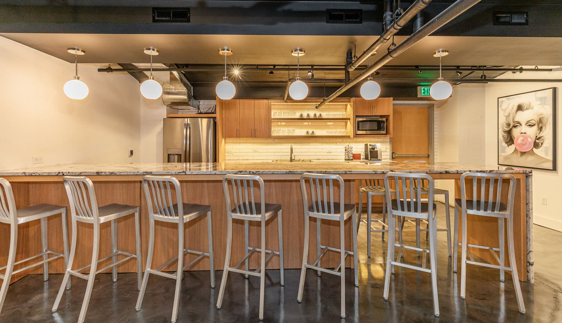 Des Moines Apartment: 110-112 10th Street