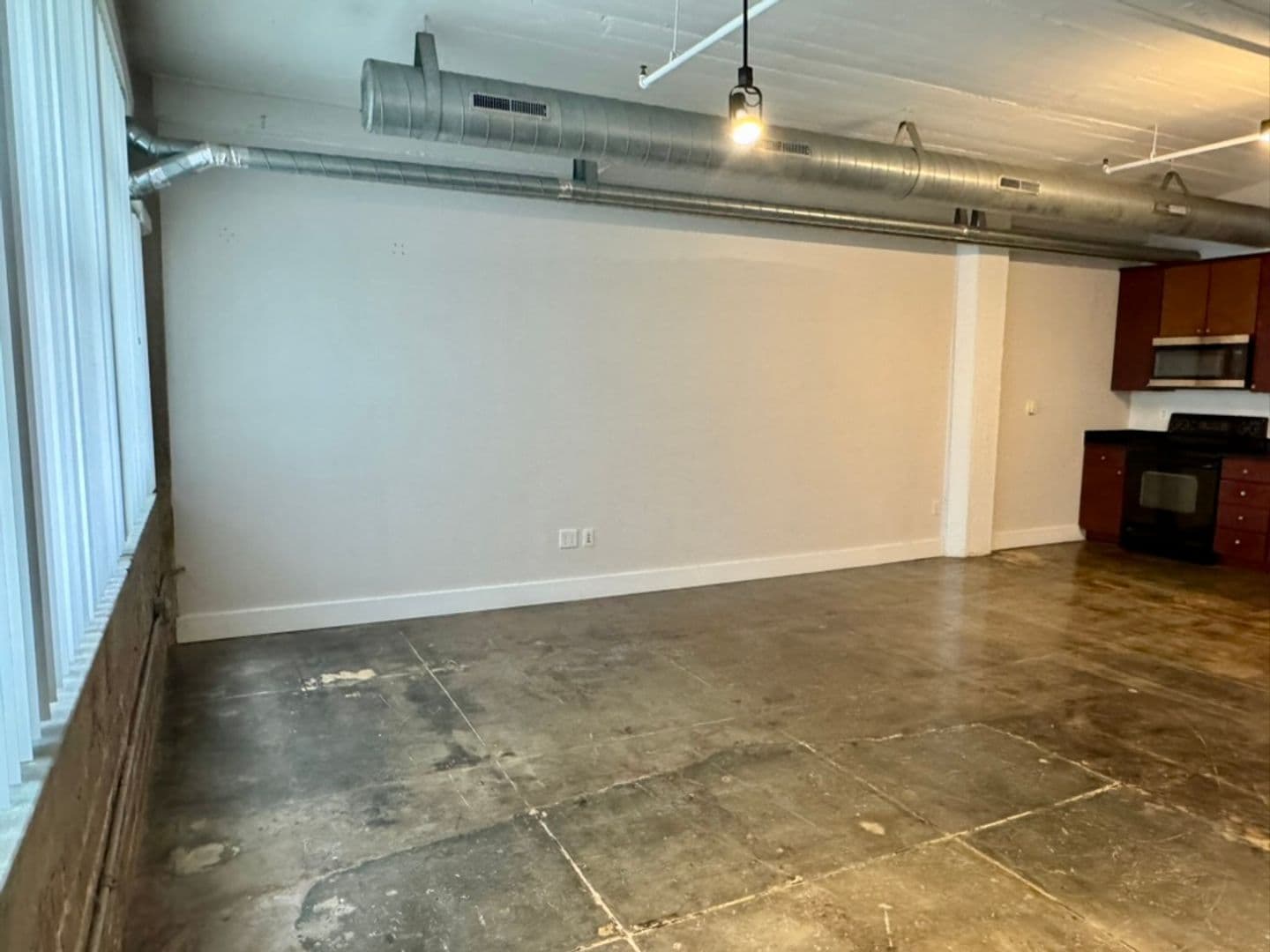 Des Moines Apartment: 110-112 10th Street