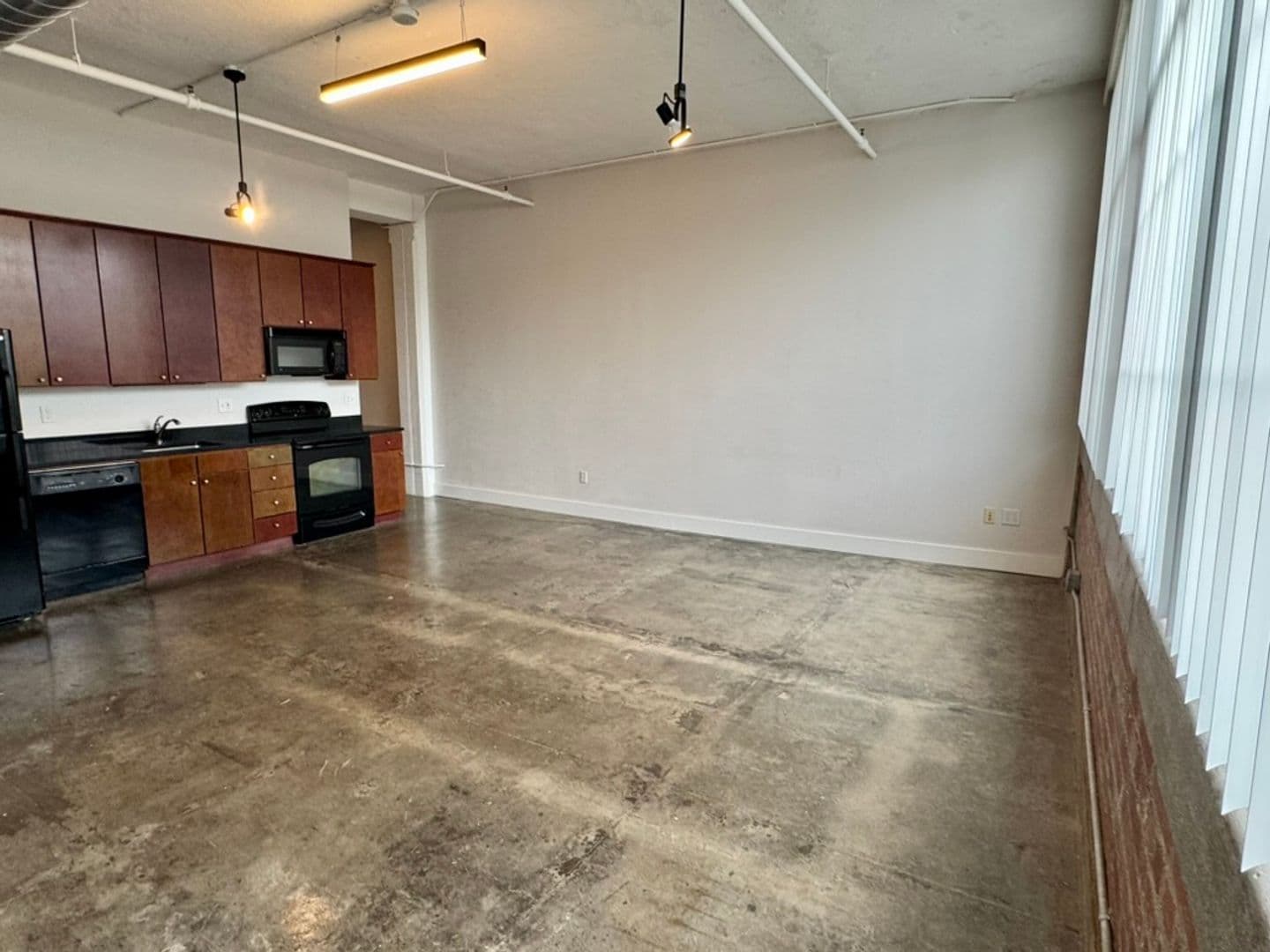 Des Moines Apartment: 110-112 10th Street