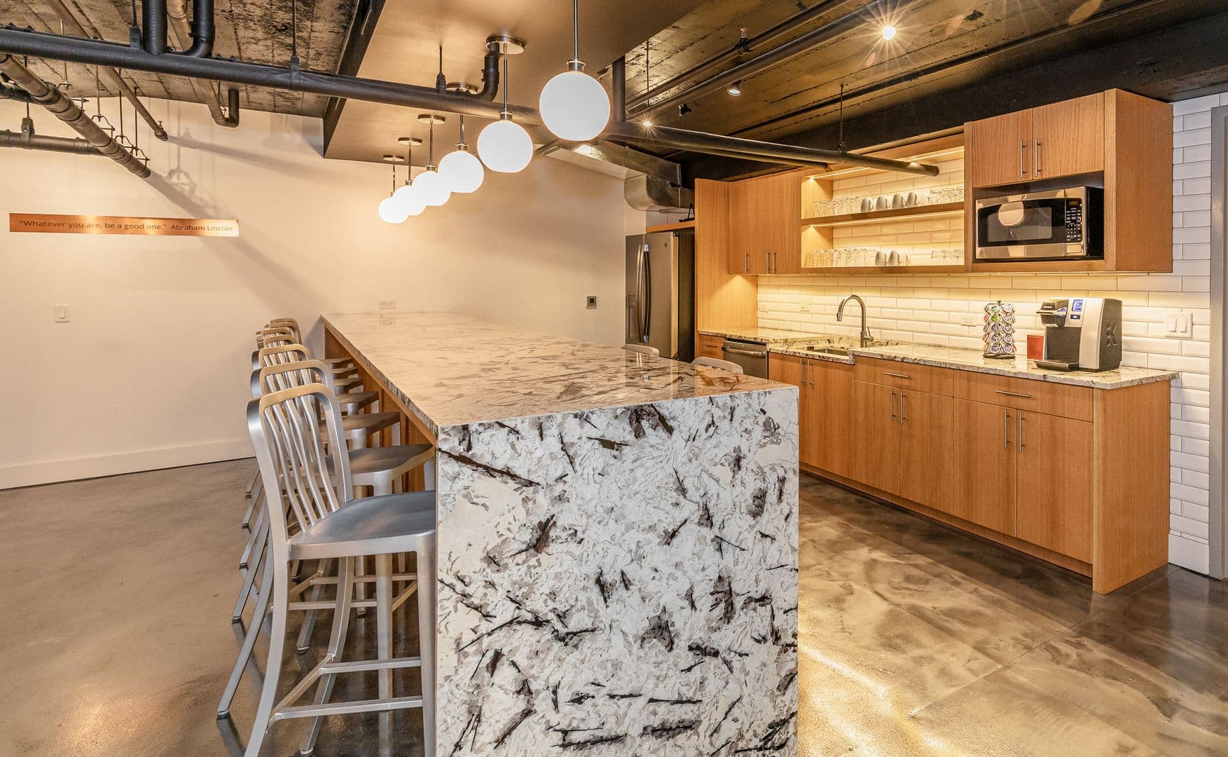 Des Moines Apartment: 110-112 10th Street