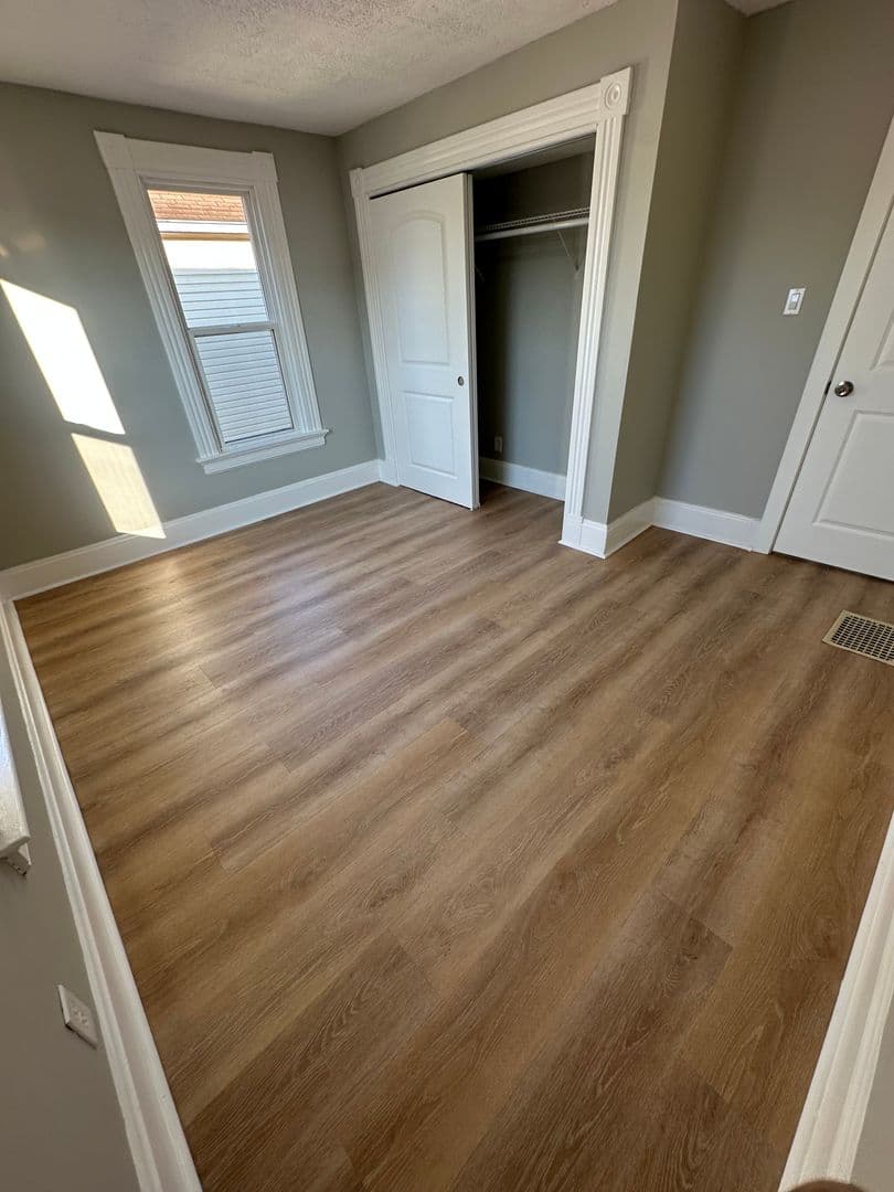 Hamilton House: 1110 Vine