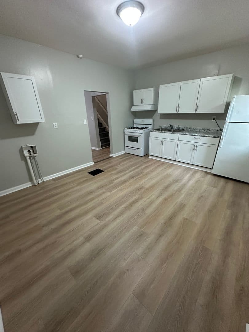 Hamilton House: 526 Vine Street