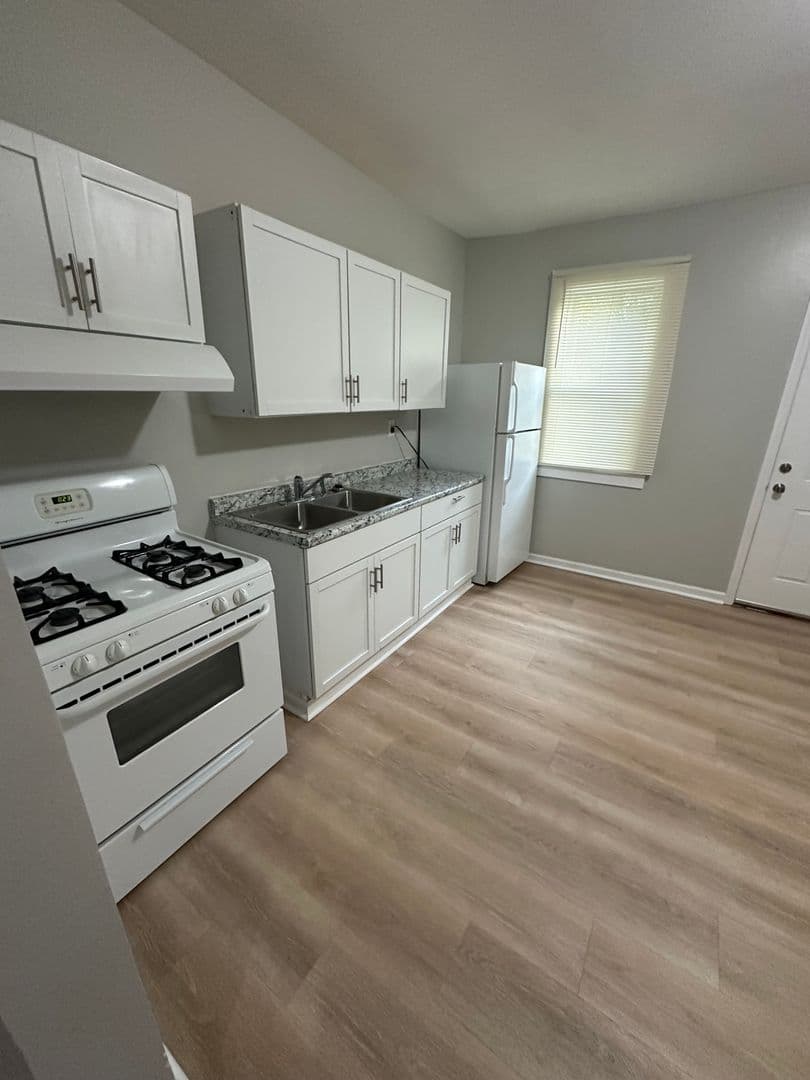 Hamilton House: 526 Vine Street