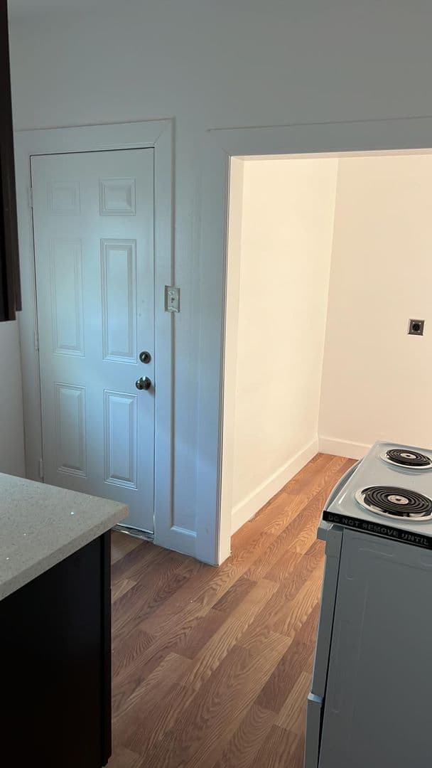 Beaumont Apartment: 2825 Victoria St