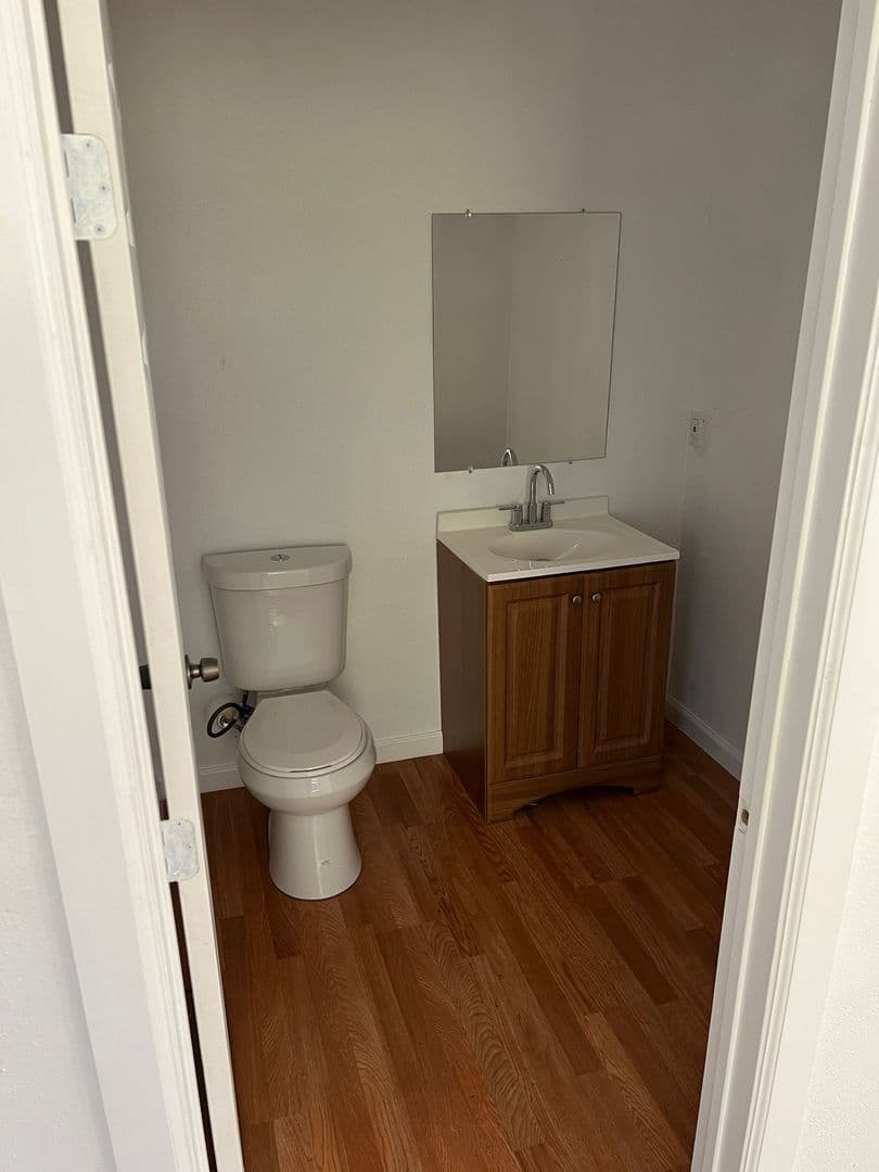 Port Arthur Apartment: 4015 Procter St
