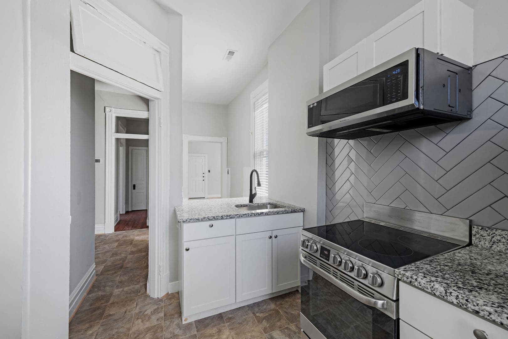 Richmond Apartment: 2125 Grove Ave