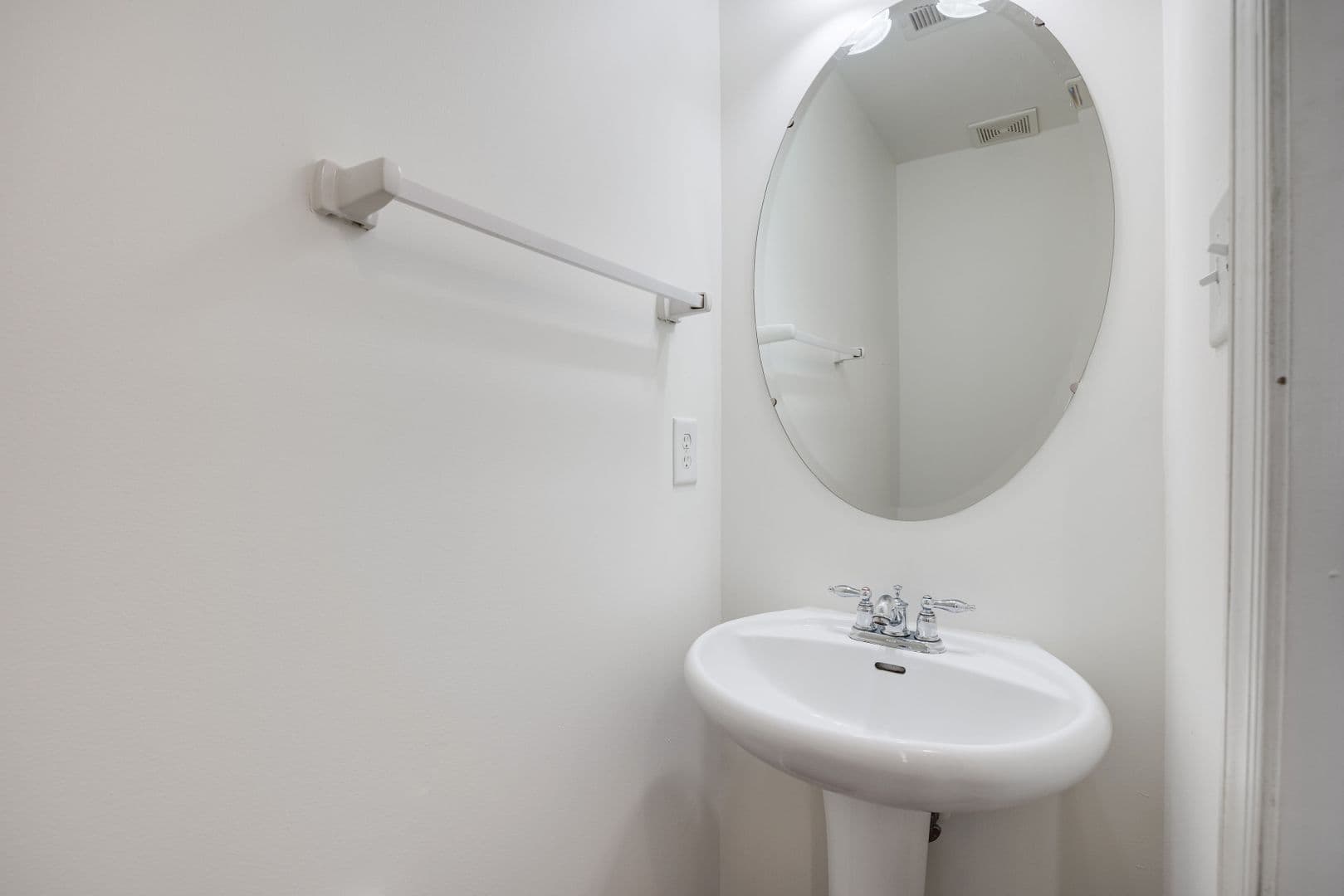 Richmond Townhome: 6709 North Grand Brook Cir