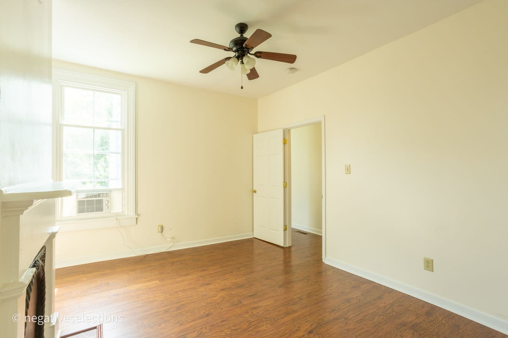 Richmond House: 127 W Jackson St