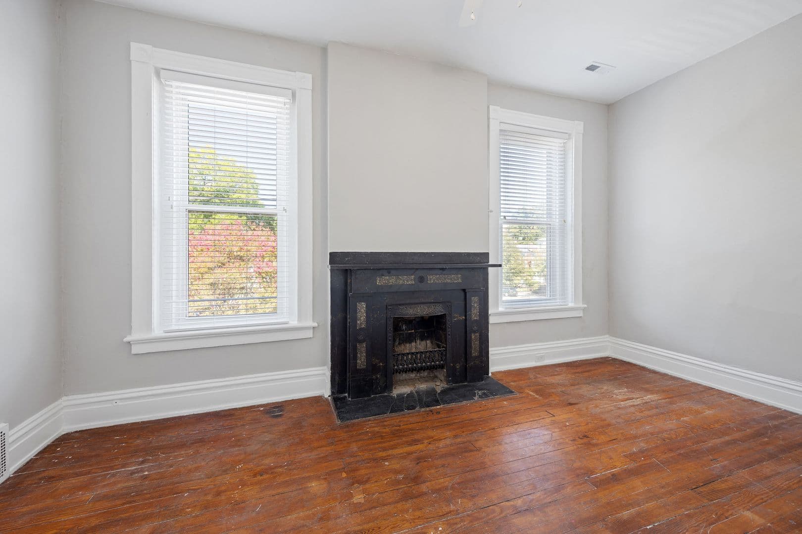 Richmond Apartment: 2125 Grove Ave