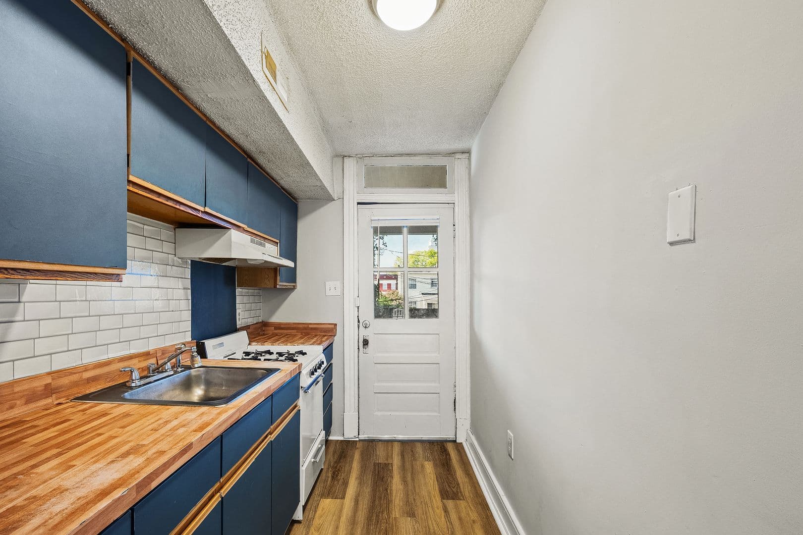 Richmond Apartment: 2605 Parkwood Ave