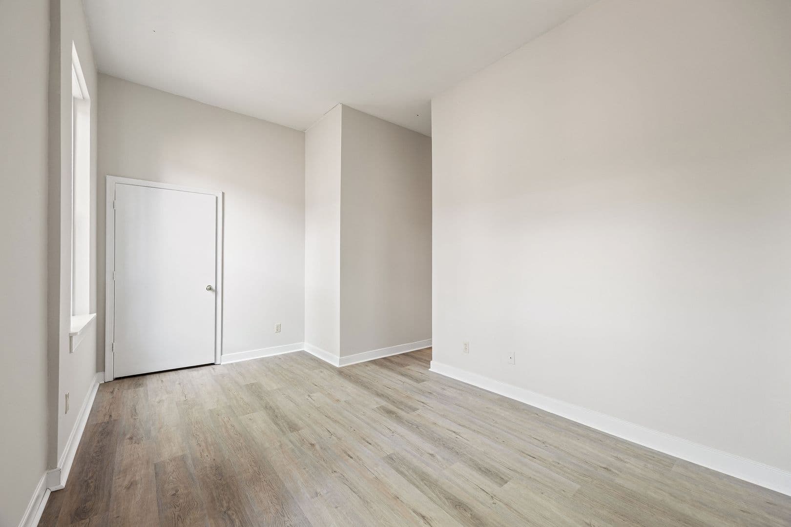 Richmond Apartment: 818 W Franklin St