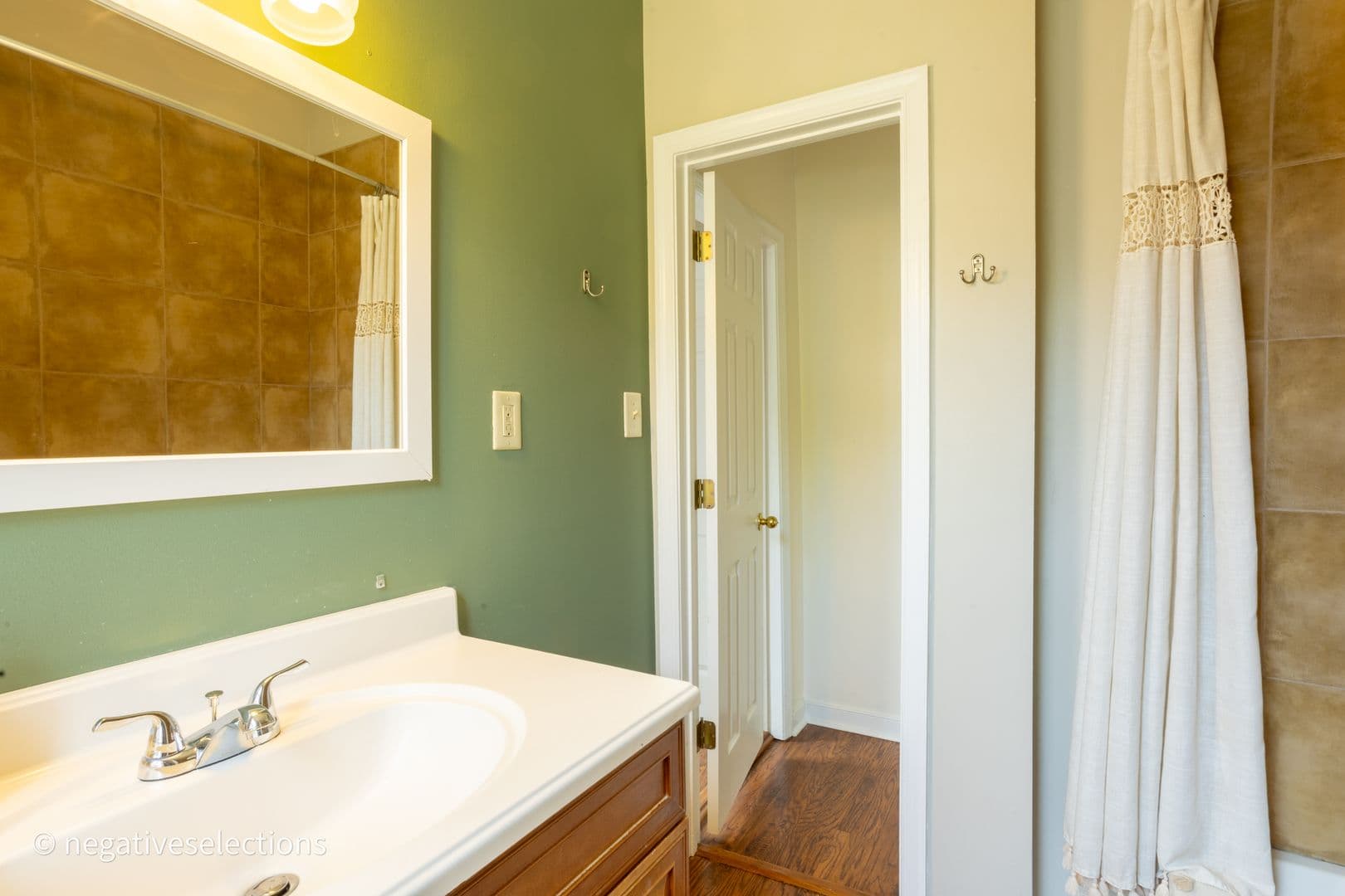 Richmond House: 127 W Jackson St