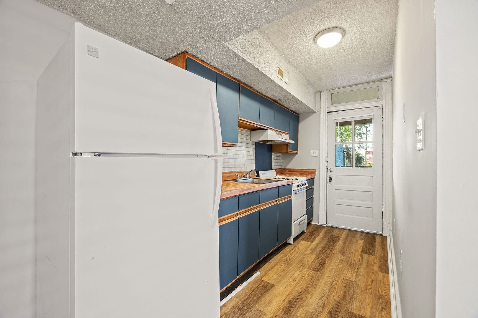 Richmond Apartment: 2605 Parkwood Ave