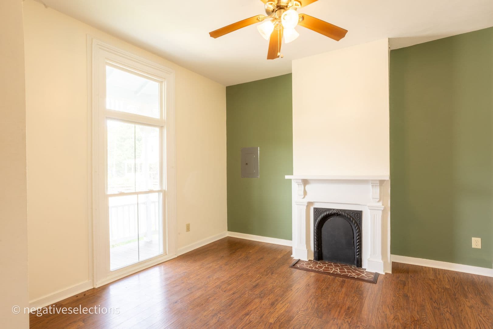 Richmond House: 127 W Jackson St