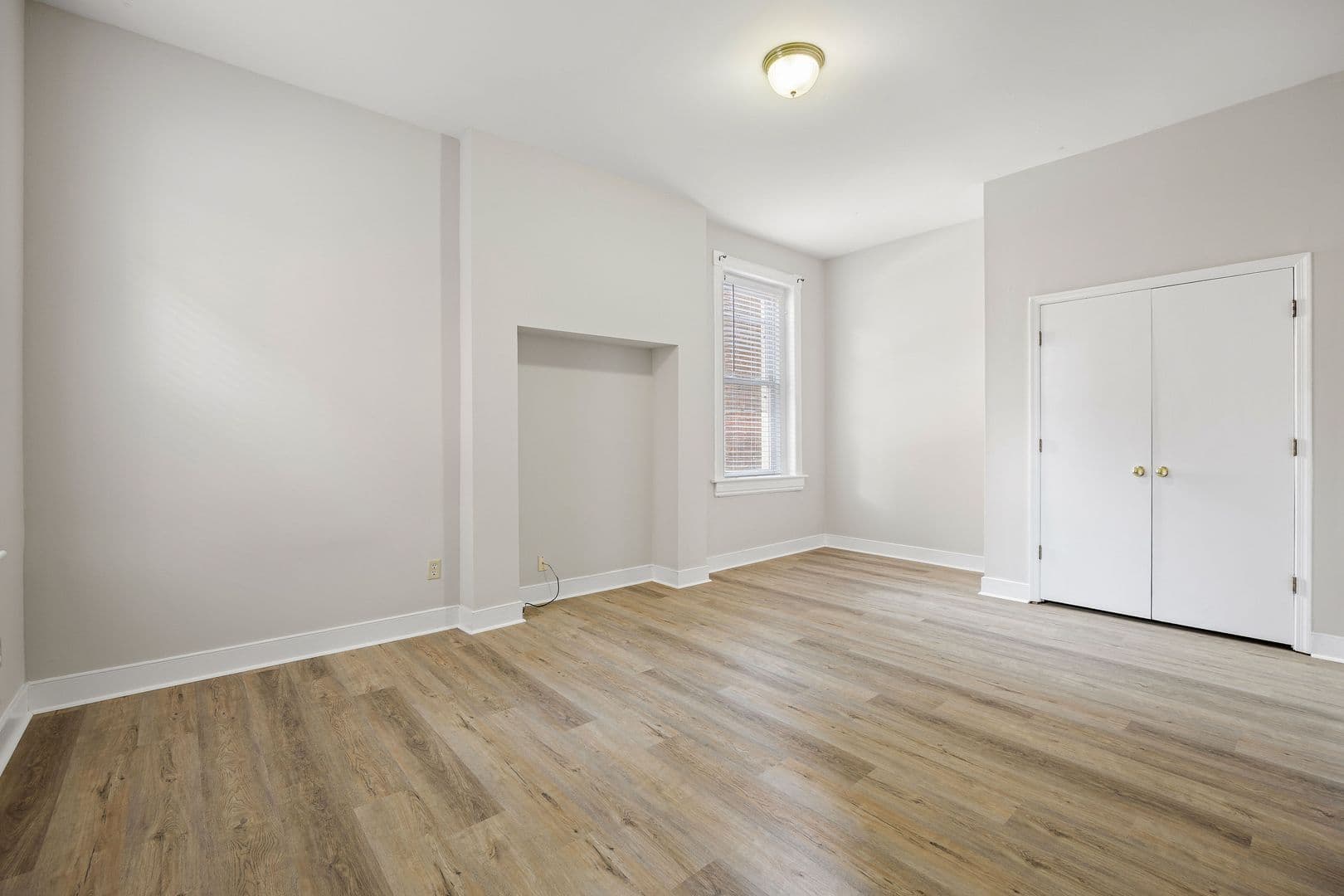 Richmond Apartment: 818 W Franklin St