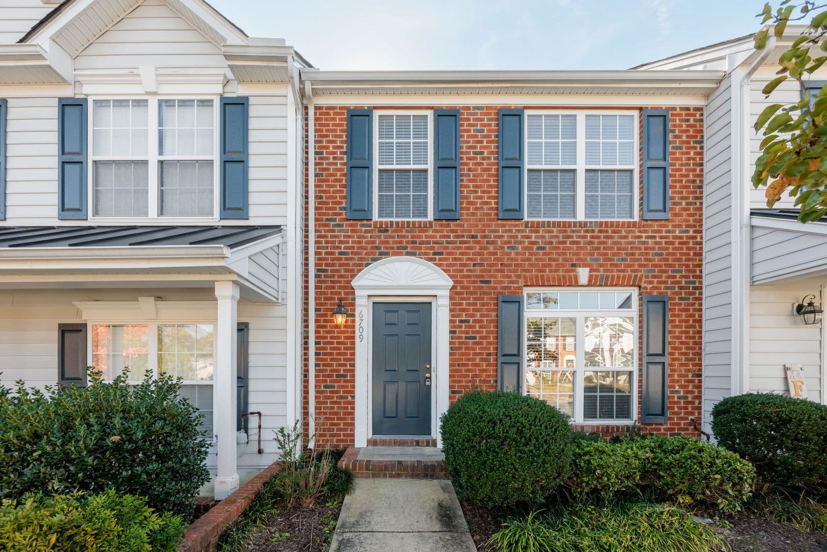 Richmond Townhome: 6709 North Grand Brook Cir