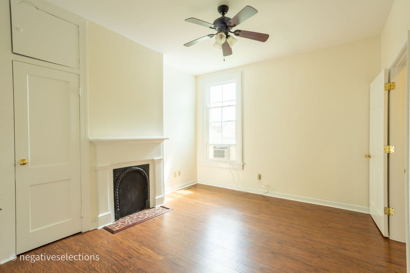 Richmond House: 127 W Jackson St
