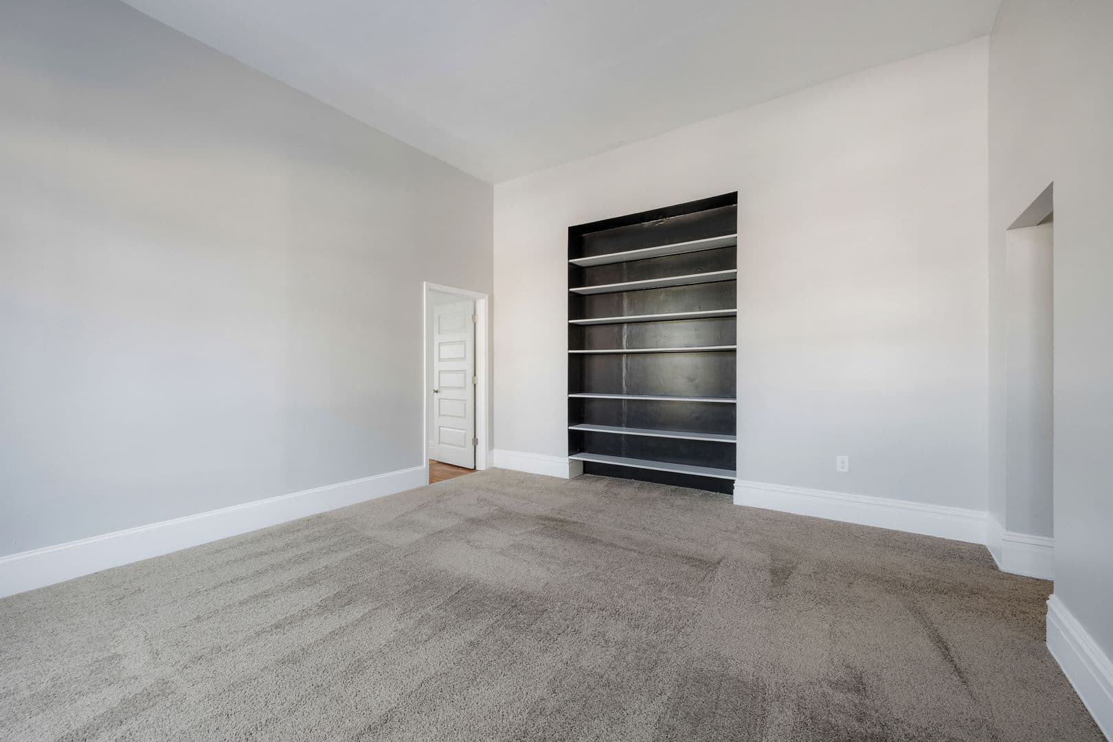 Richmond Apartment: 2125 Grove Ave