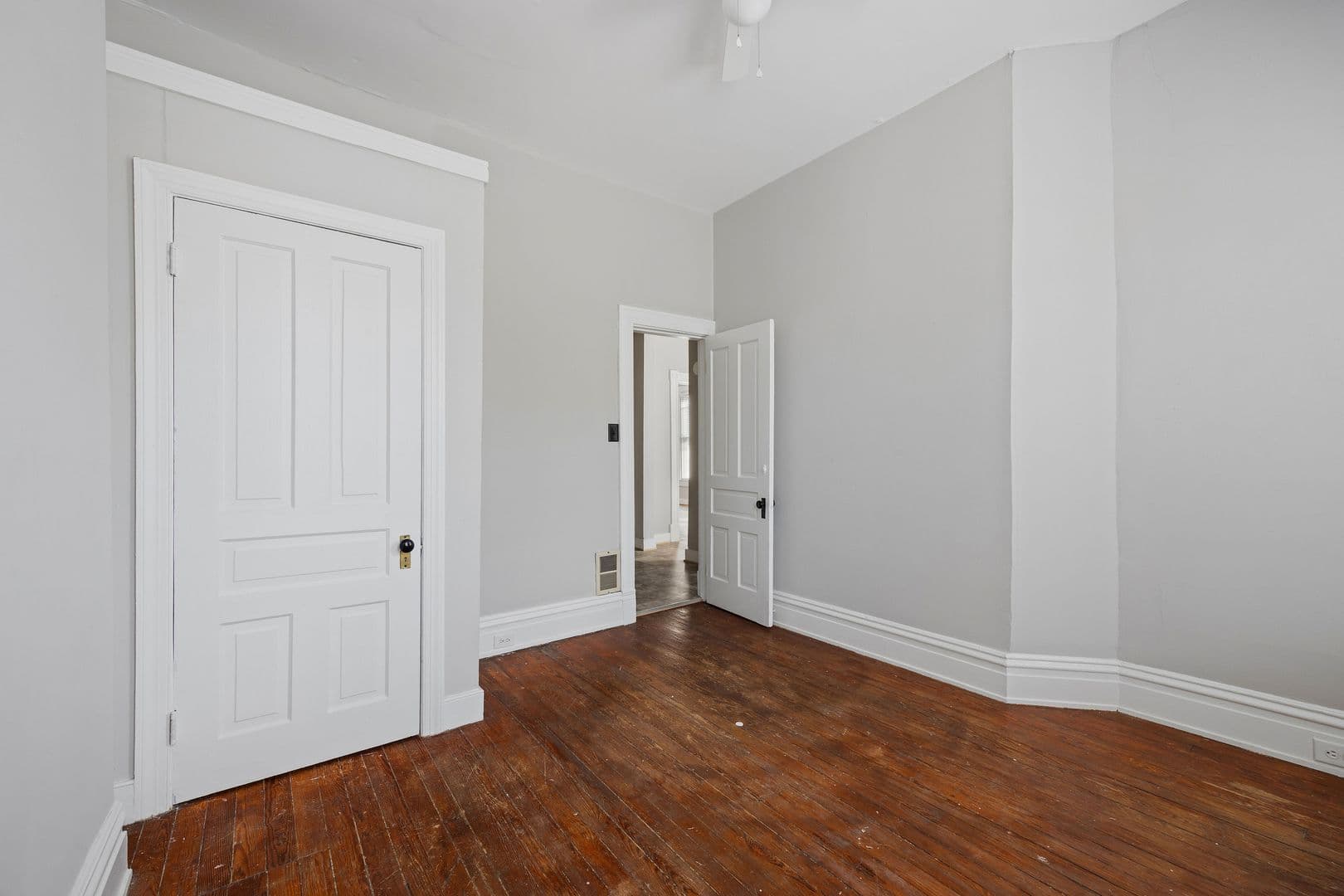 Richmond Apartment: 2125 Grove Ave